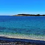Black Pearl - Luxury Seaside App With Pool & Bbq, Istra Appartamento Banjole