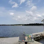 Black Pearl - Luxury Seaside App With Pool & Bbq, Istra * Banjole