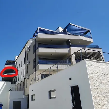 Black Pearl - Luxury Seaside App With Pool & Bbq, Istra Appartamento